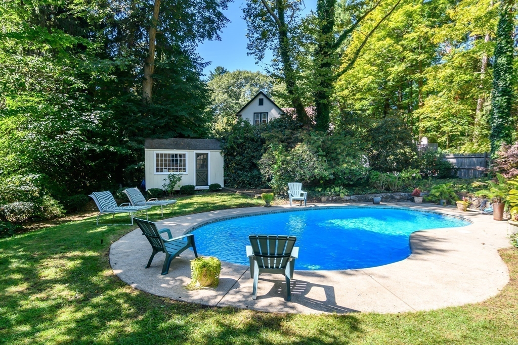 54 Colburn Road Wellesley, MA 02481 - Photo 22 of 26