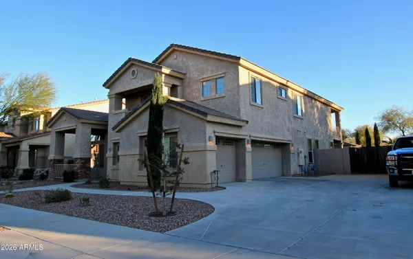 $900,000 | 18553 East Strawberry Drive, Queen Creek, AZ 85142