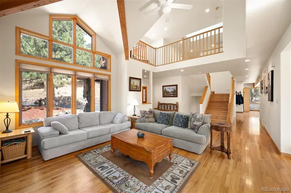 $1,750,000 | 29517 Gleneden Lane, Evergreen, CO 80439