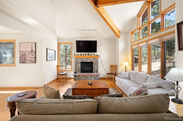 $1,750,000 | 29517 Gleneden Lane, Evergreen, CO 80439