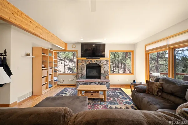 $1,750,000 | 29517 Gleneden Lane, Evergreen, CO 80439