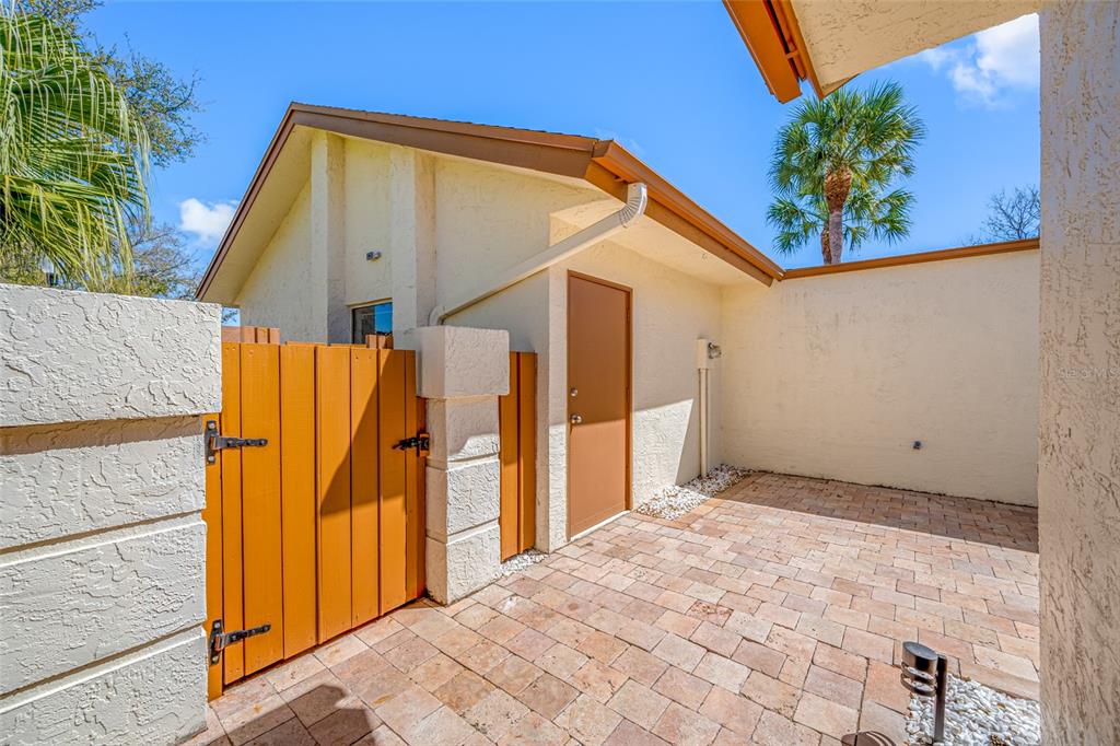 14778 Feather Cove Road Clearwater, FL 33762 - Photo 4 of 34