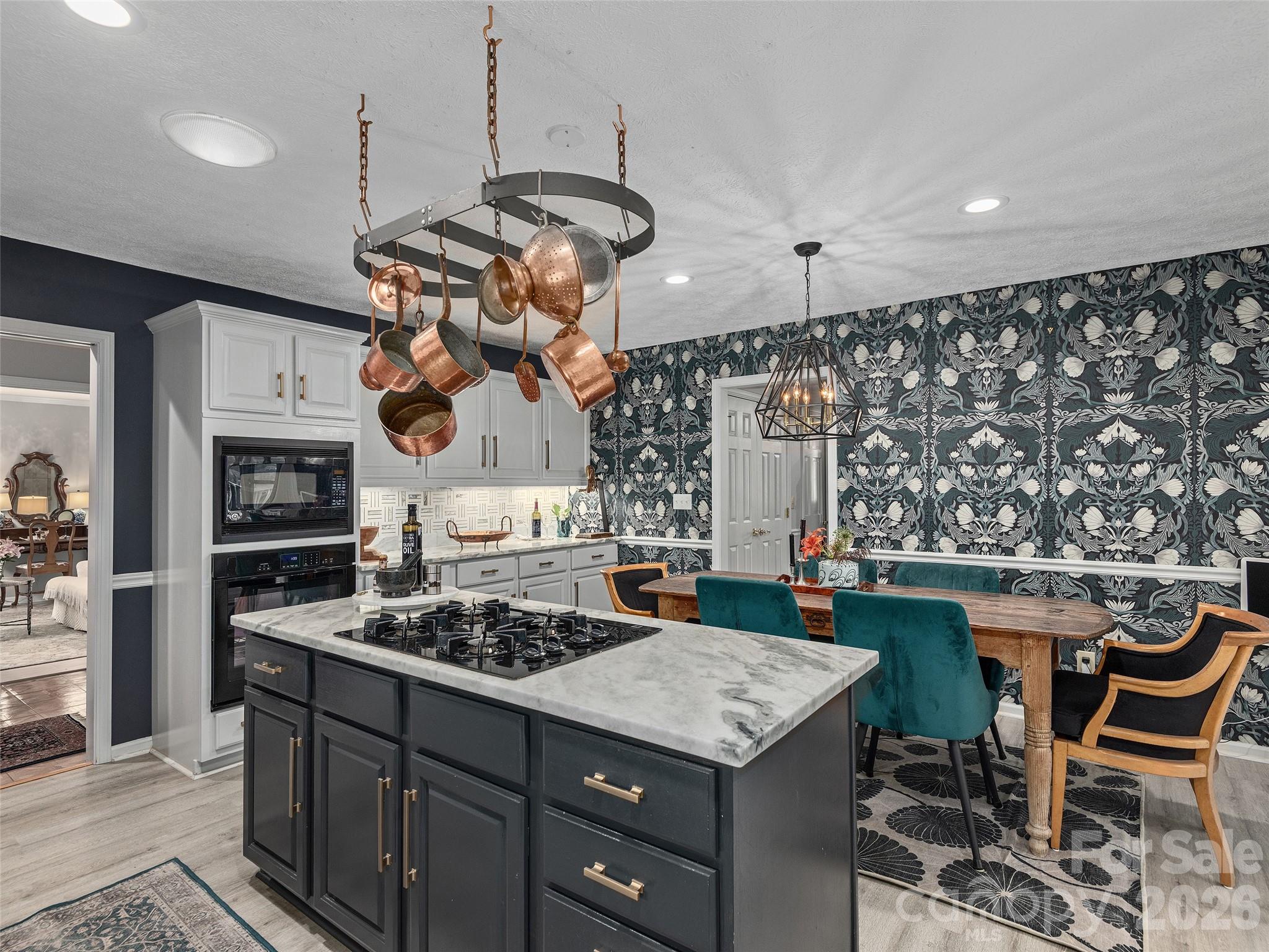 122 Brandon Road Hendersonville, NC 28739 - Photo 14 of 46