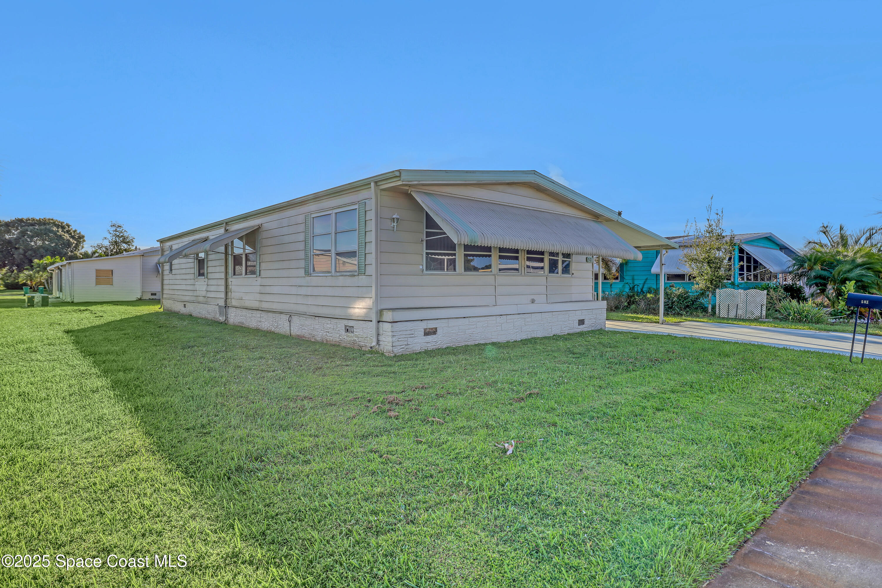 501 Ruth Circle Melbourne, FL 32904 - Photo 3 of 32 Front Left Facing