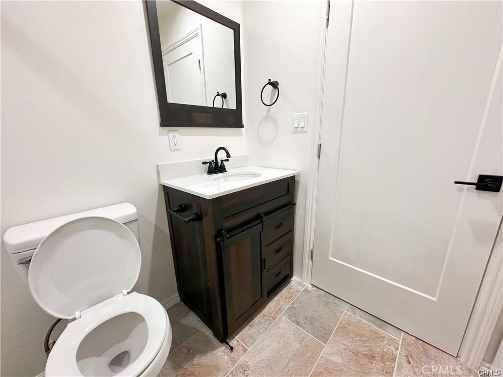 17814 Hemmingway Street Reseda, CA 91335 - Photo 5 of 10