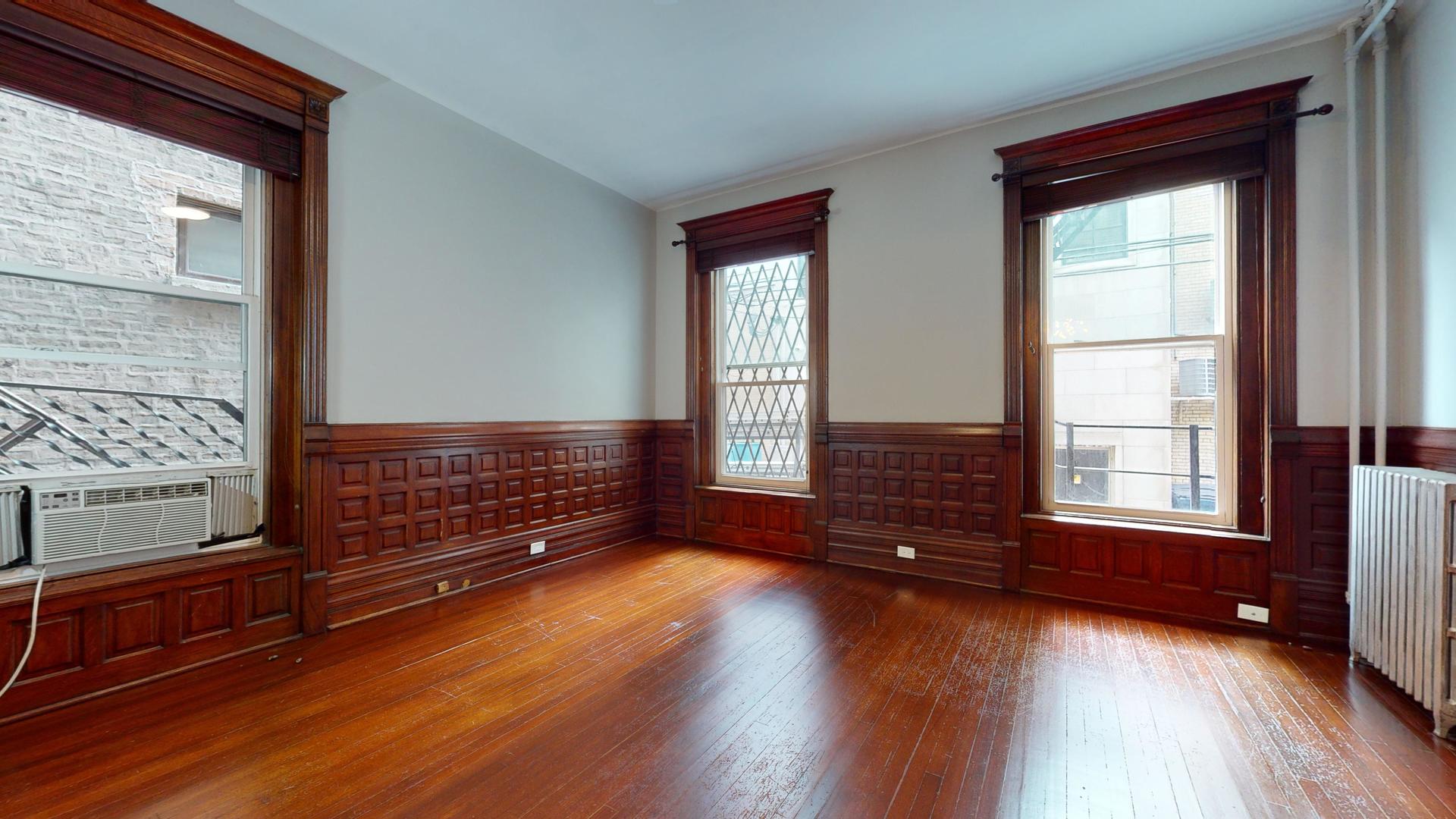 21 East Division Street, Unit 1S Chicago, IL 60611 - Photo 3 of 9