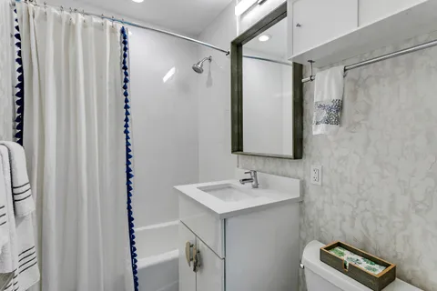 $1,295,000 | 406 35th Street, West Palm Beach, FL 33407