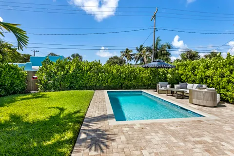 $1,295,000 | 406 35th Street, West Palm Beach, FL 33407