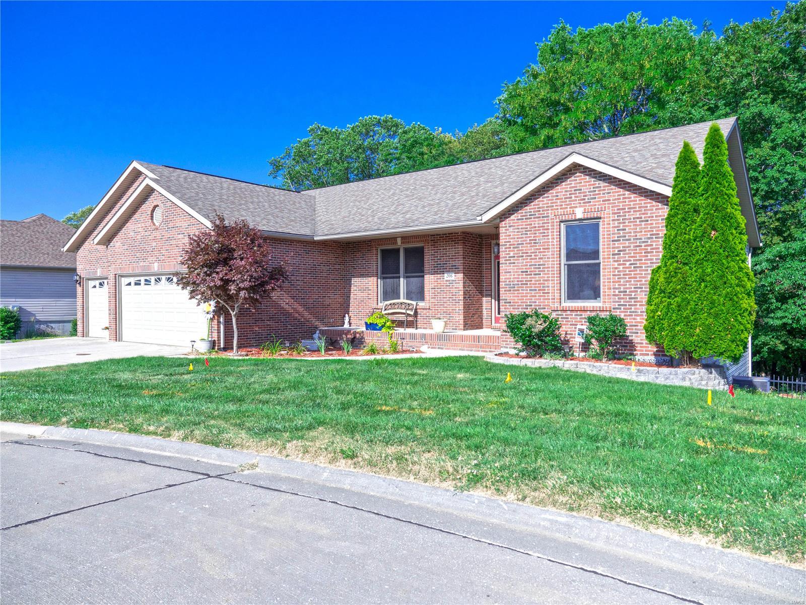 206 Stonehill Ridge Valmeyer, IL 62295 - Photo 1 of 45
