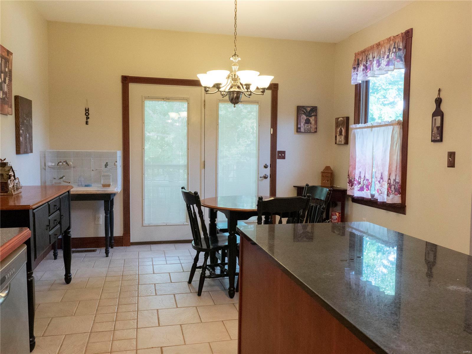 206 Stonehill Ridge Valmeyer, IL 62295 - Photo 12 of 45