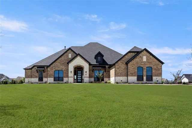 $999,000 | 480 Infinito Drive, Sunnyvale, TX 75182