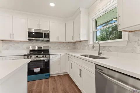 $279,700 | 1142 Sharynwood Drive, Baton Rouge, LA 70808
