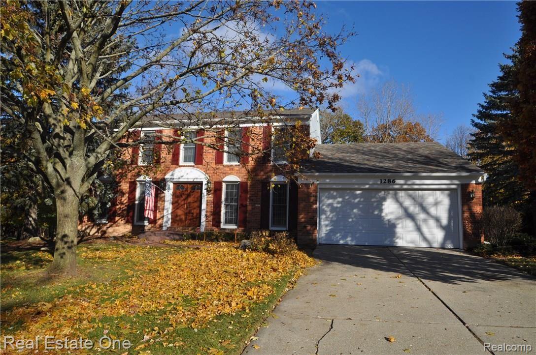 1286 Hathaway Rising Rochester, MI 48306 - Photo 2 of 33 2.JPG