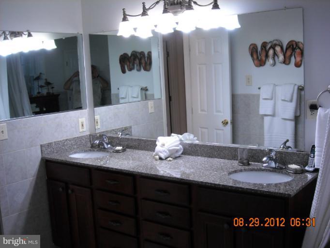 54 Richards Ferry Road Fredericksburg, VA 22406 - Photo 20 of 30 Bath