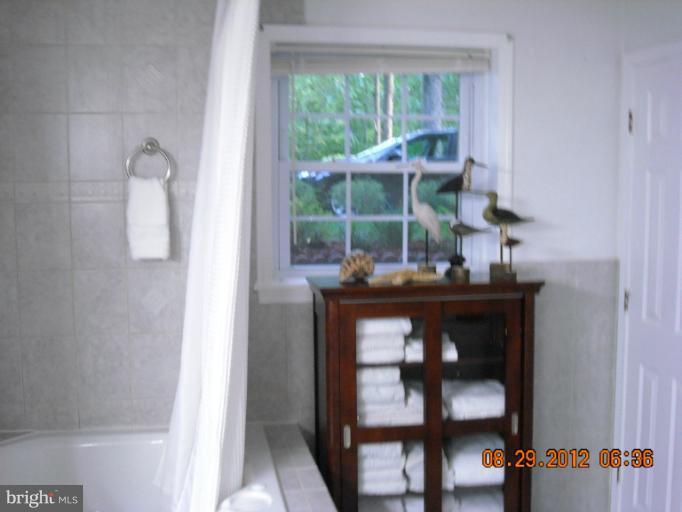 54 Richards Ferry Road Fredericksburg, VA 22406 - Photo 10 of 30 Bath