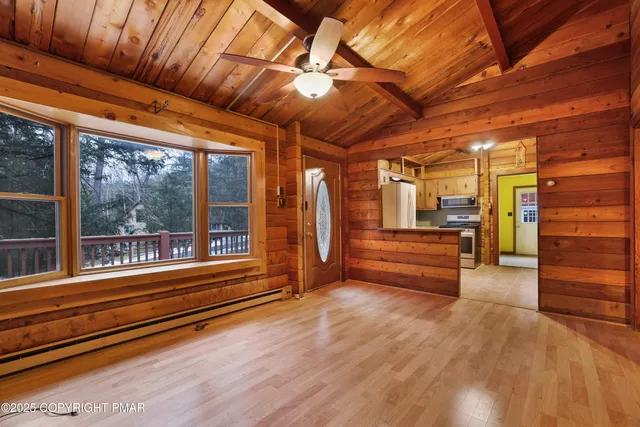 $199,900 | 148 Sportsmen Drive, Cresco, PA 18326