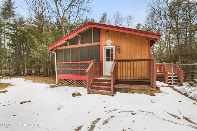 $199,900 | 148 Sportsmen Drive, Cresco, PA 18326