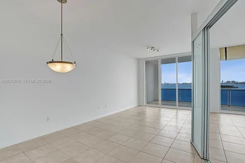 $515,000 | 725 Northeast 22nd Street, Unit 8B, Miami, FL 33137