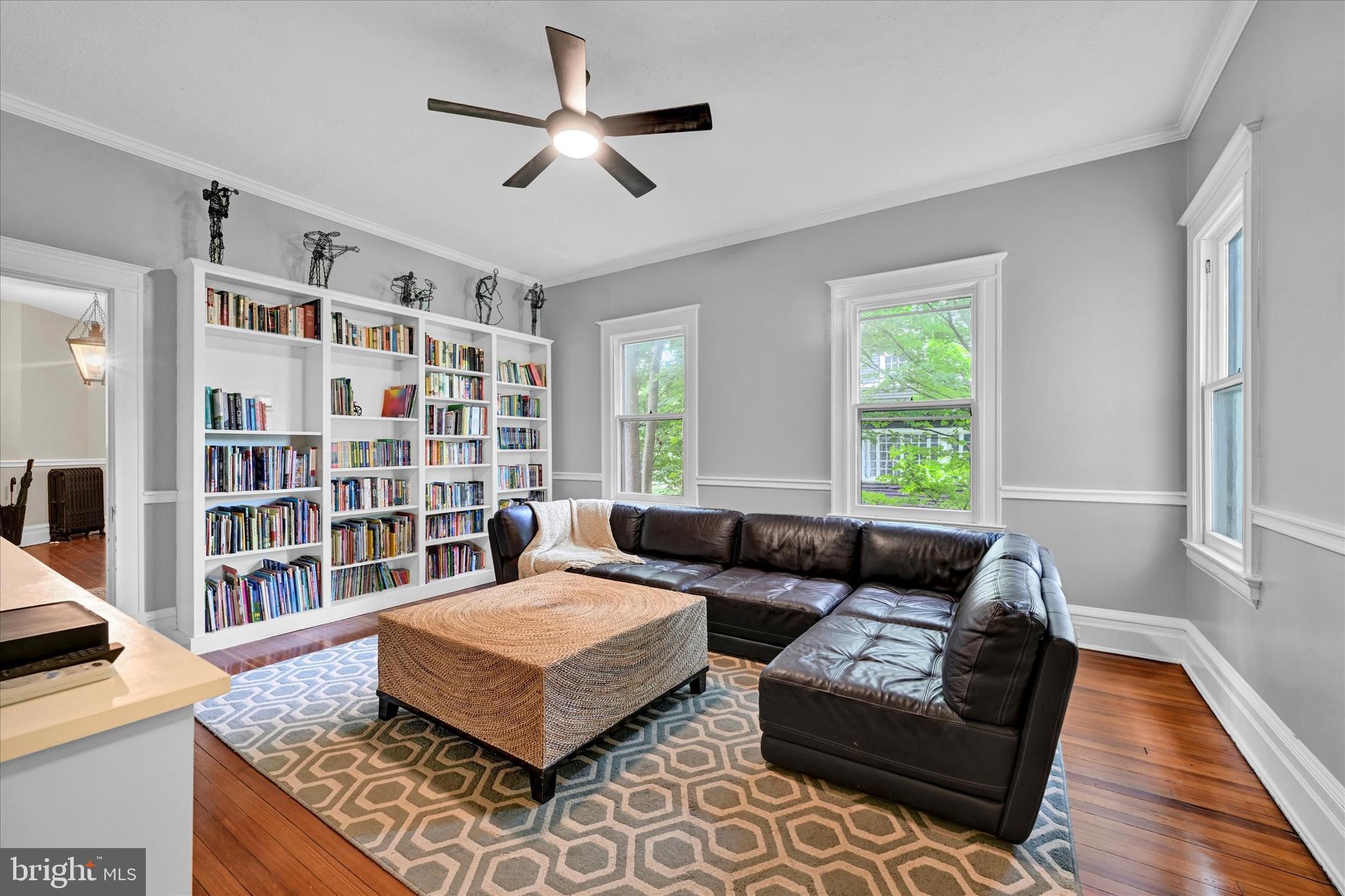 325 Hawthorn Road Baltimore, MD 21210 - Photo 11 of 43