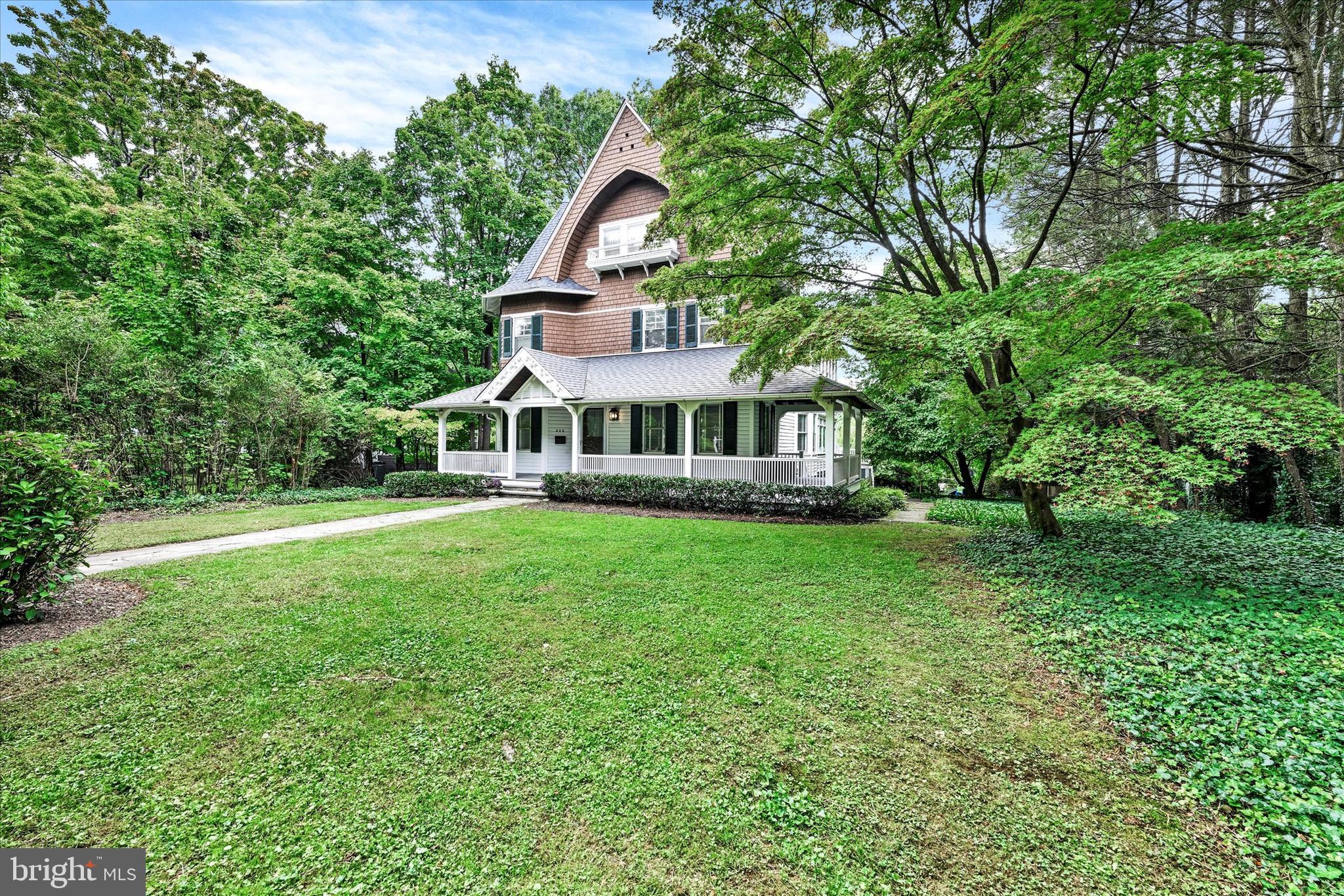 325 Hawthorn Road Baltimore, MD 21210 - Photo 2 of 43