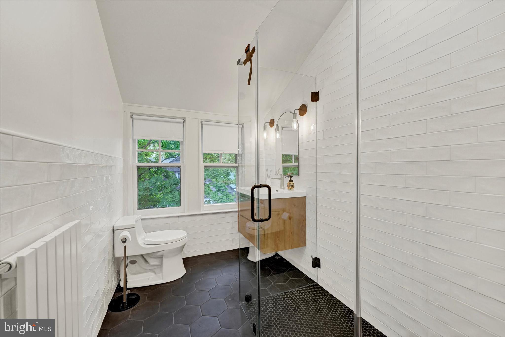 325 Hawthorn Road Baltimore, MD 21210 - Photo 32 of 43