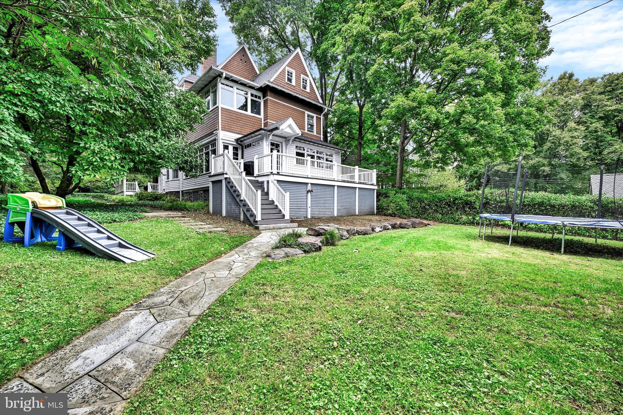 325 Hawthorn Road Baltimore, MD 21210 - Photo 37 of 43