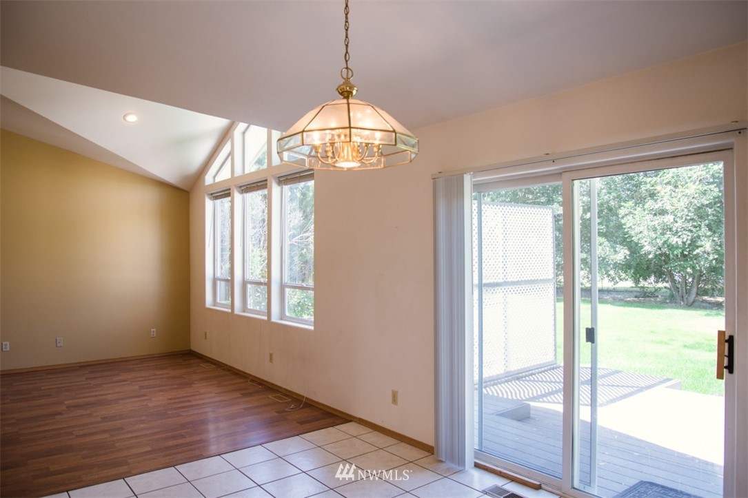 11356 Thompson Road Northeast Moses Lake, WA 98837 - Photo 9 of 22 Gallery Image 9