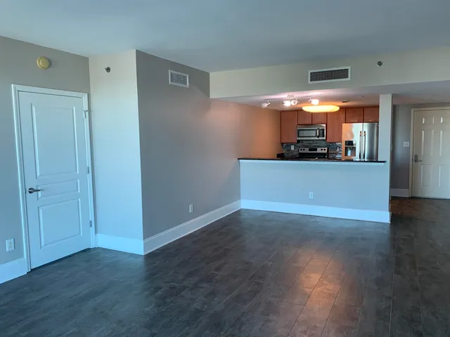 $309,000 | 300 South Duval Street, Unit 701, Tallahassee, FL 32301