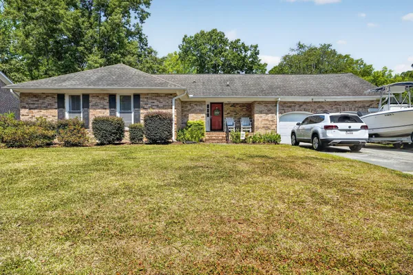 $545,000 | 2331 Vanderbilt Drive, Charleston, SC 29414