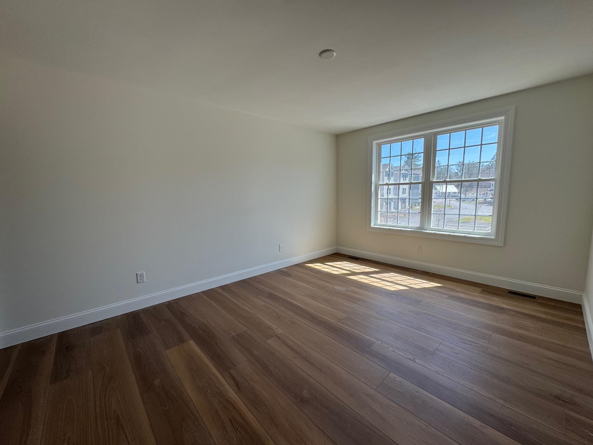 8 B Dearborn Circle Walpole, NH 03608 - Photo 6 of 16