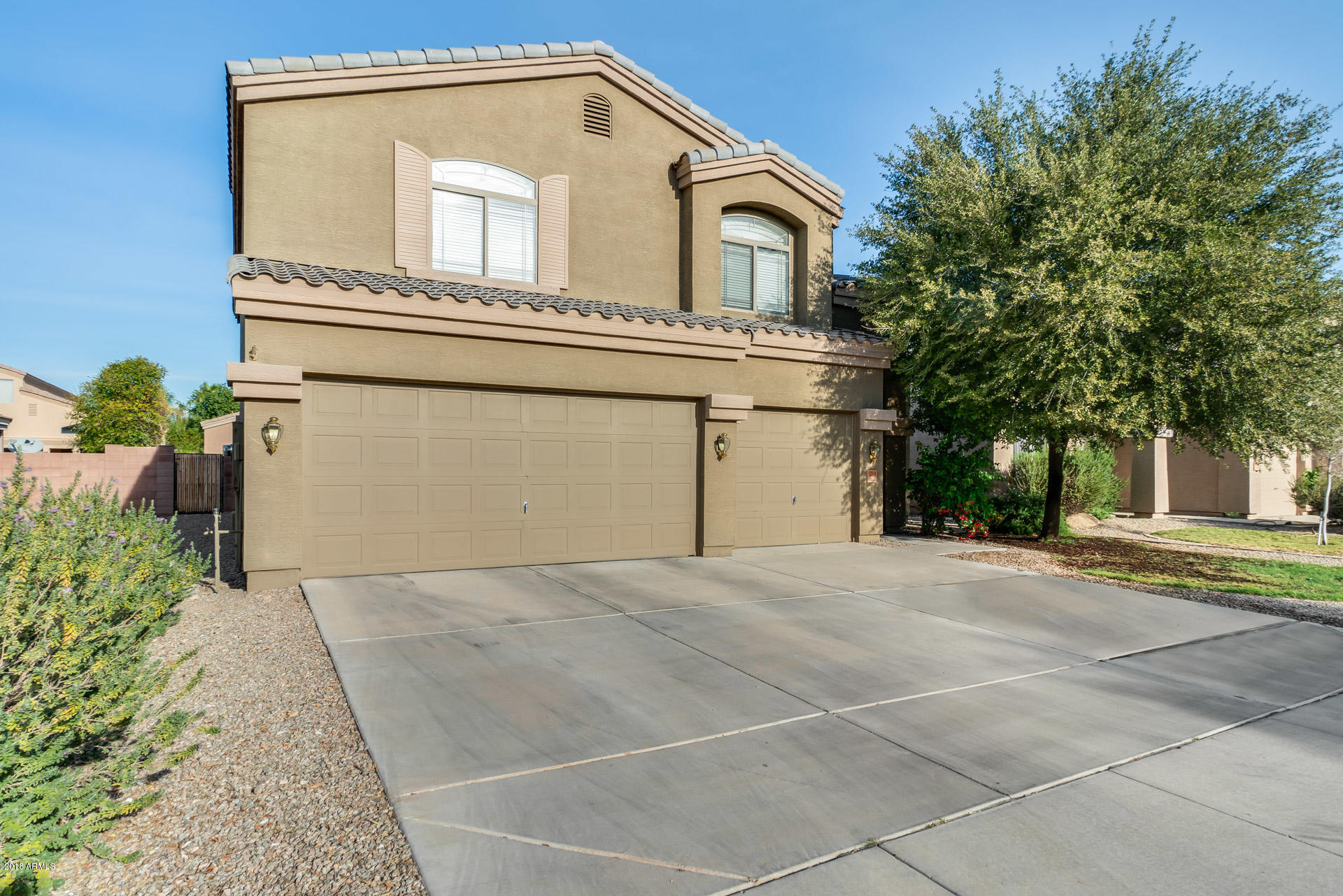 12518 West Redfield Road El Mirage, AZ 85335 - Photo 2 of 43 ChaseCapture-2