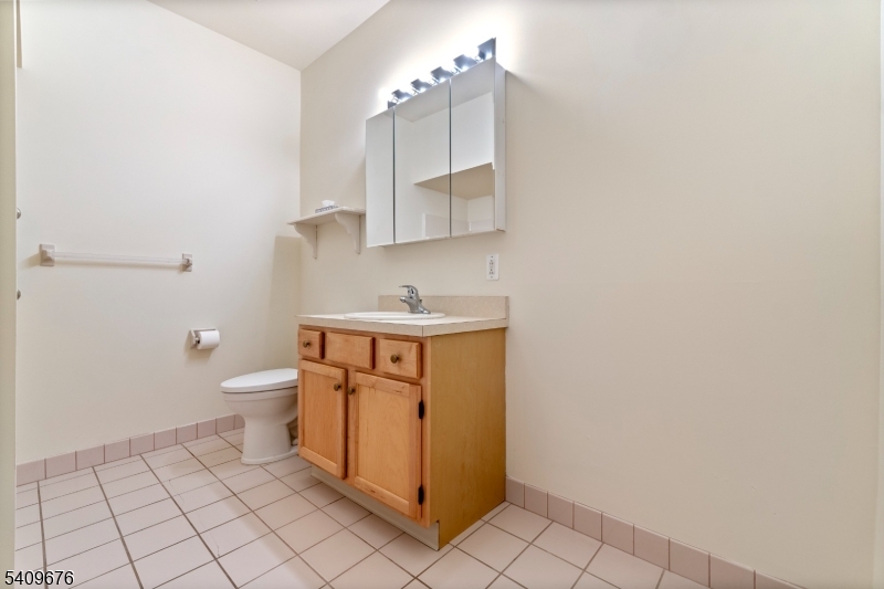1202 Richmond Road, Unit 202 West Milford, NJ 07480 - Photo 16 of 19