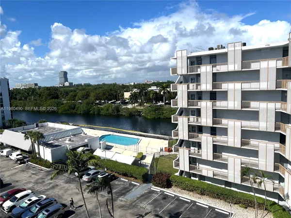 $219,000 | 3475 North Country Club Drive, Unit 716, Aventura, FL 33180