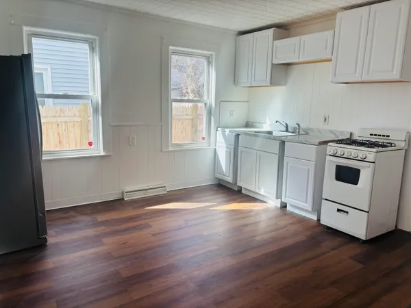 $2,350 | Undisclosed Address, Nashua, NH 03060