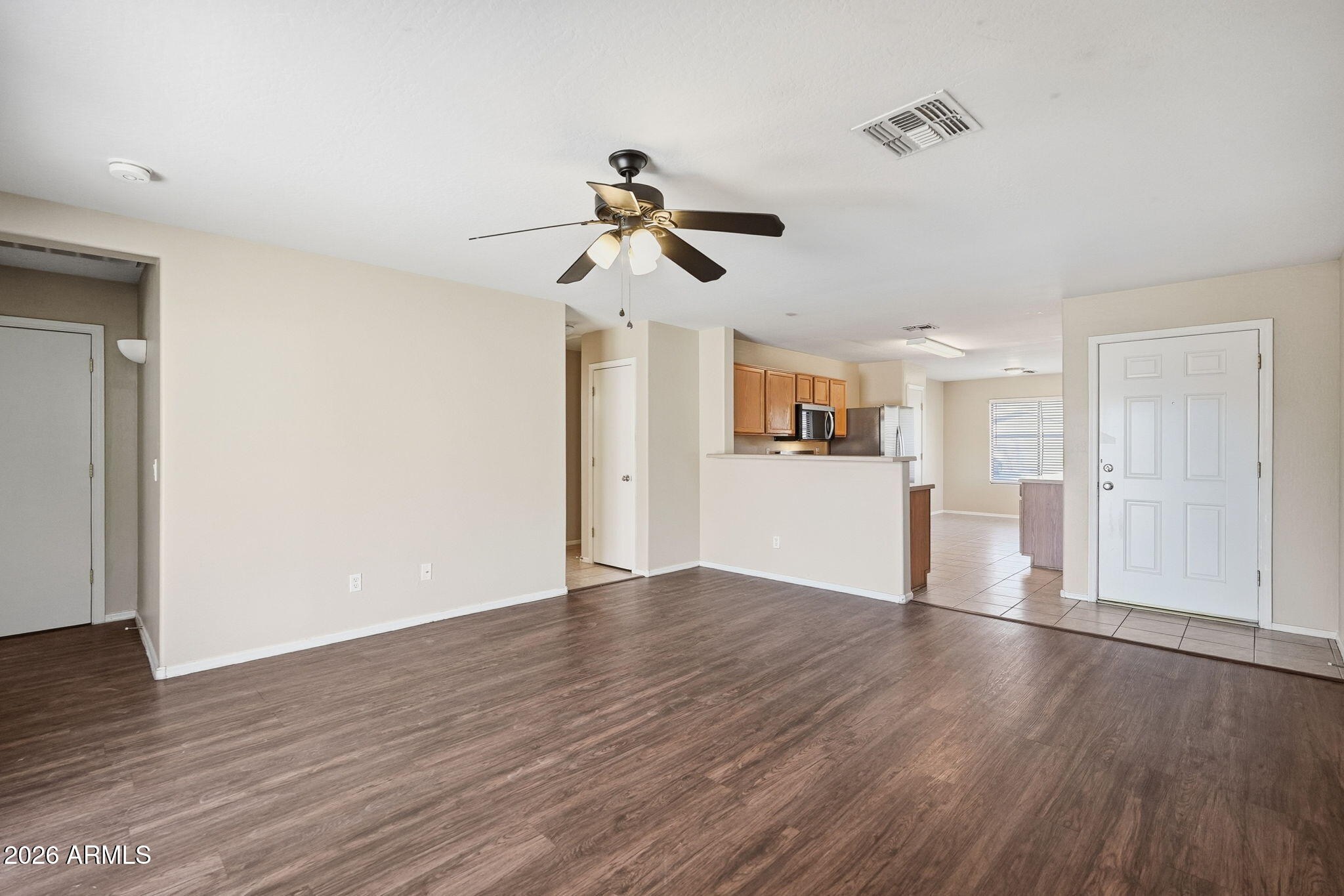 10013 West Crown King Road Tolleson, AZ 85353 - Photo 12 of 38 007_ListerPros