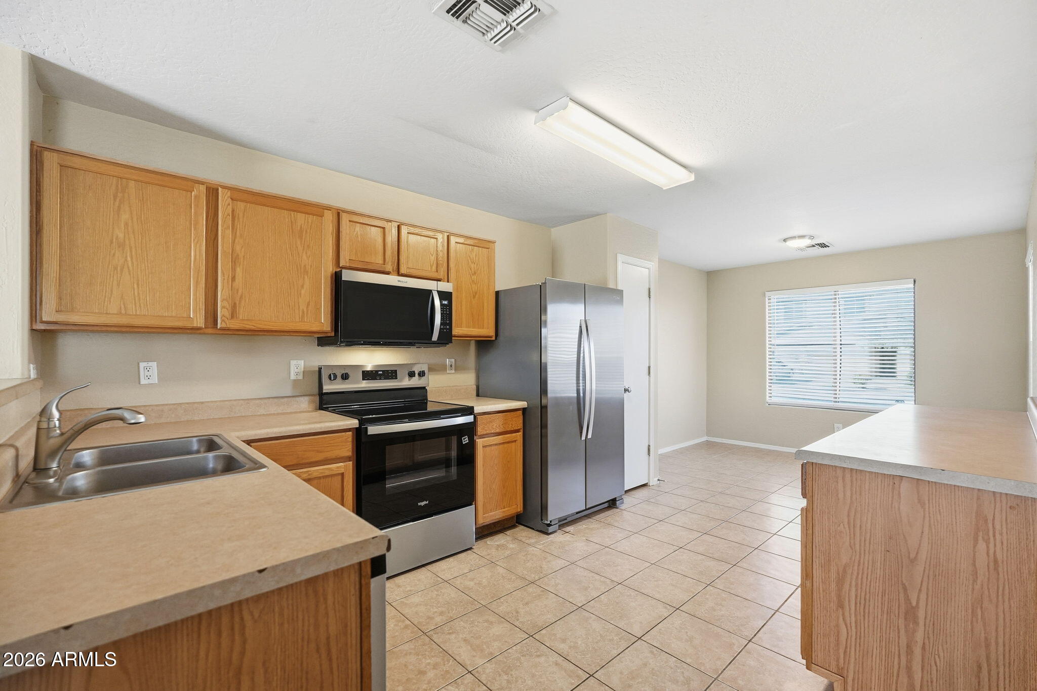 10013 West Crown King Road Tolleson, AZ 85353 - Photo 13 of 38 008_ListerPros