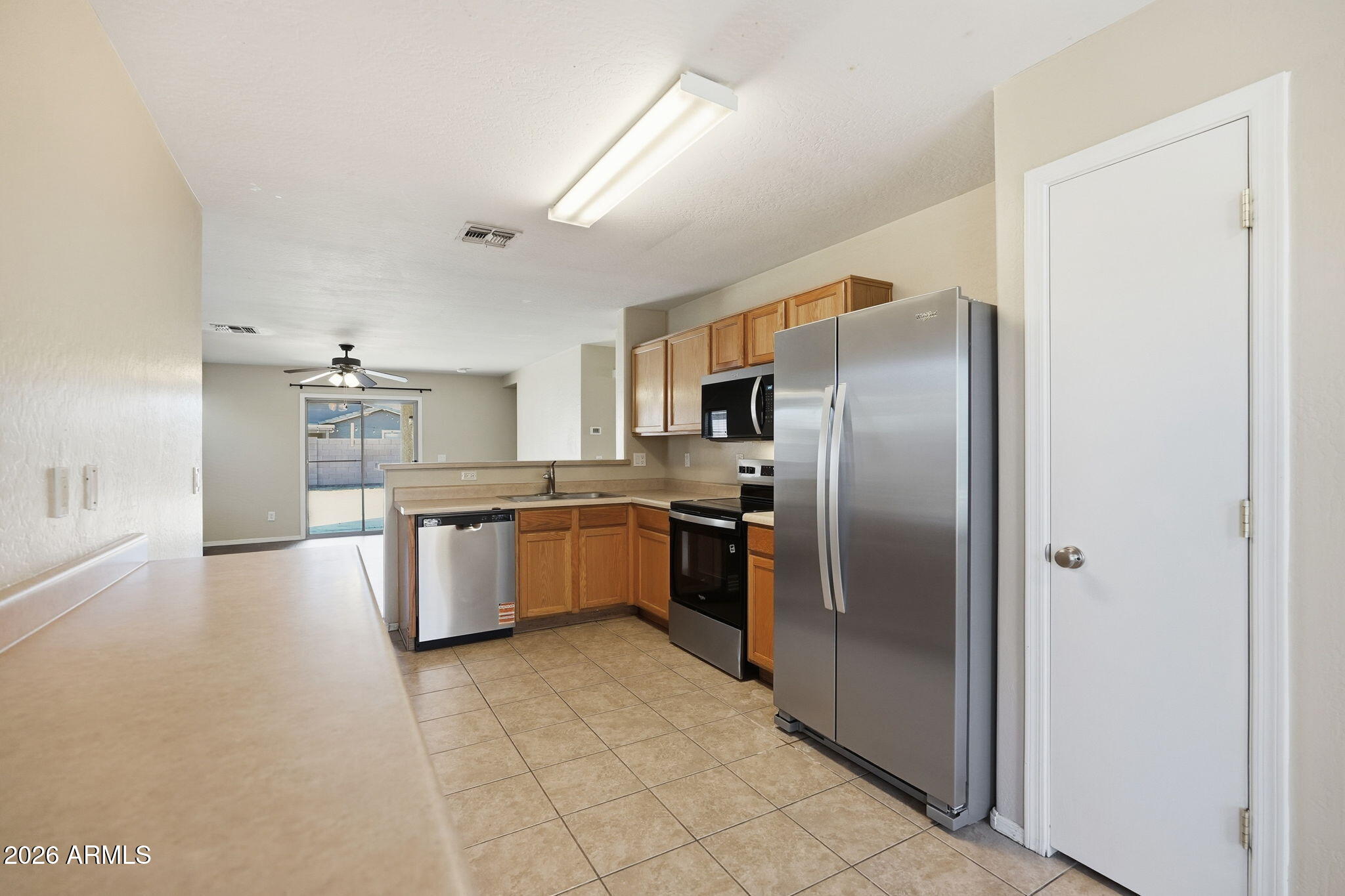 10013 West Crown King Road Tolleson, AZ 85353 - Photo 16 of 38 011_ListerPros