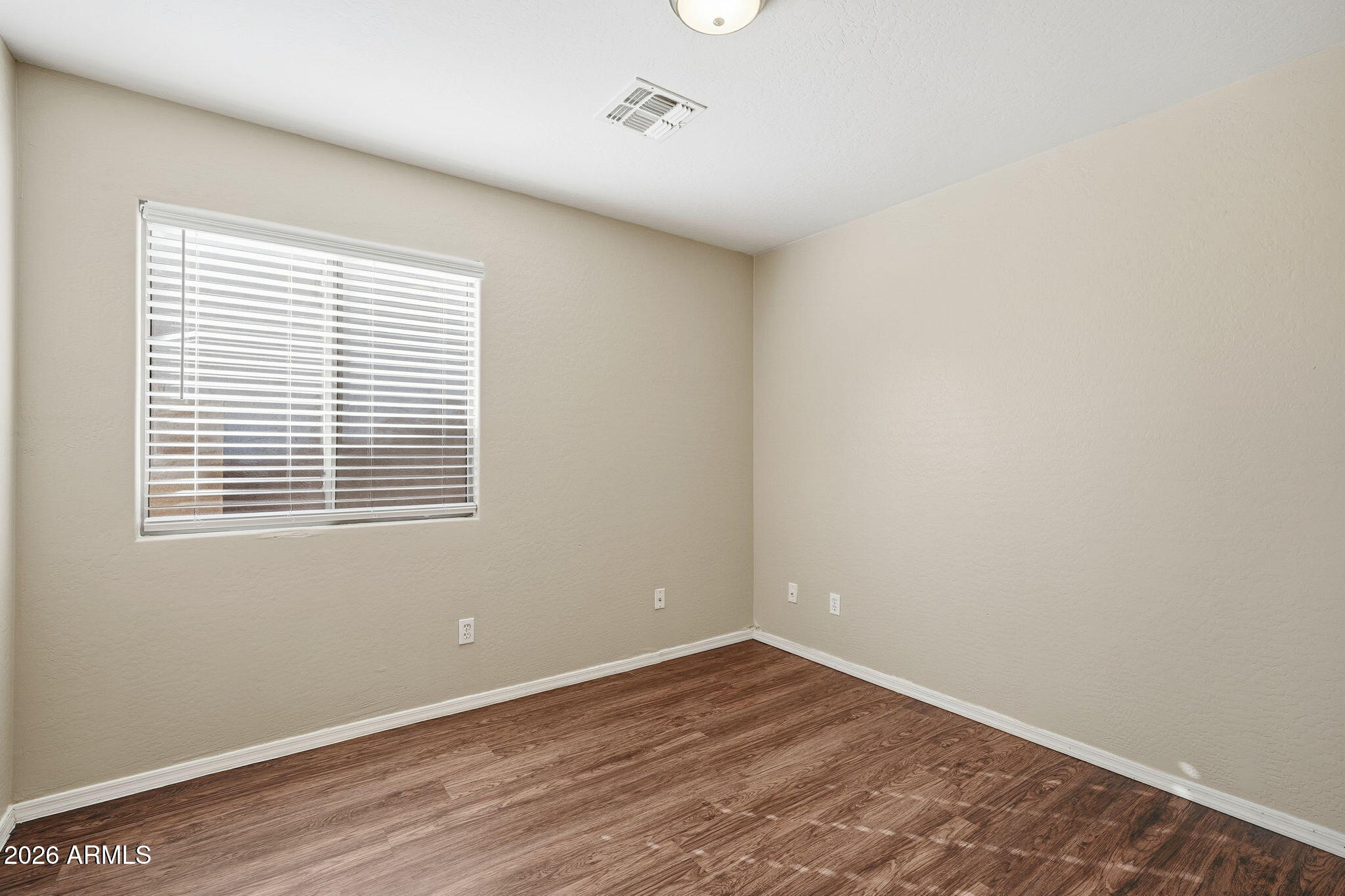 10013 West Crown King Road Tolleson, AZ 85353 - Photo 21 of 38 016_ListerPros