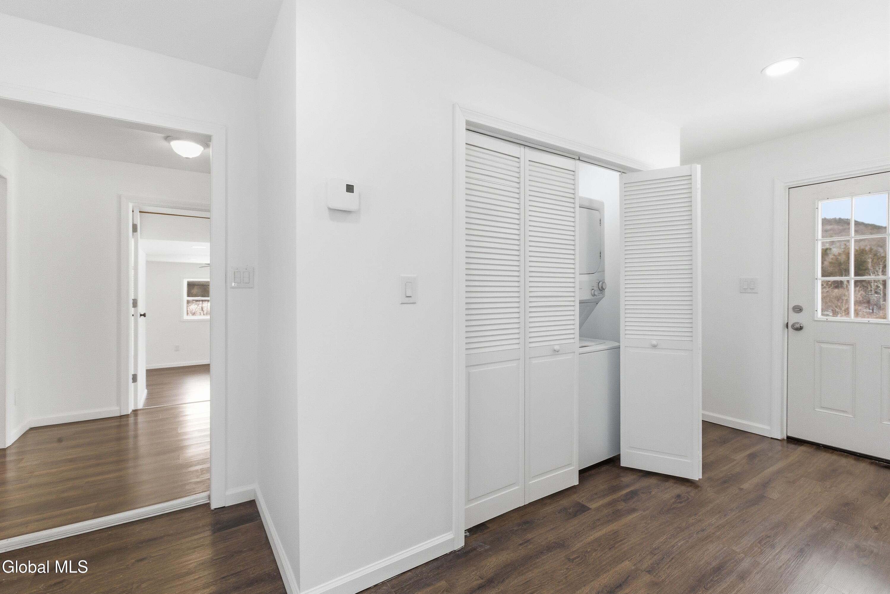 86 Cedar Grove Road Coeymans, NY 12158 - Photo 22 of 32 08-MW2_1435