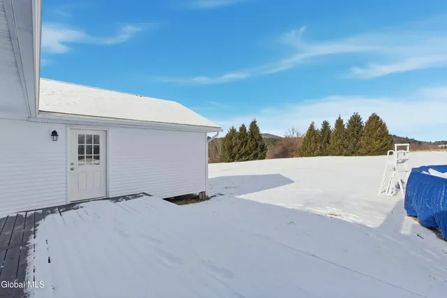 $425,000 | 86 Cedar Grove Road, Coeymans, NY 12158