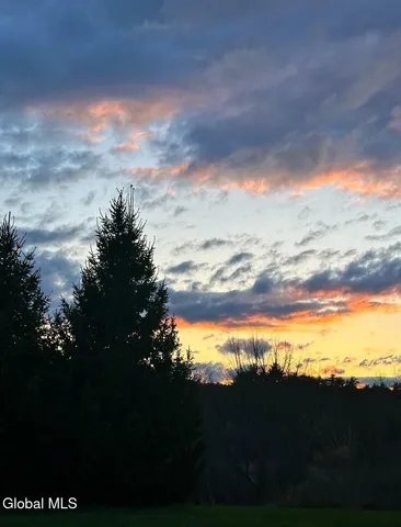 $425,000 | 86 Cedar Grove Road, Coeymans, NY 12158