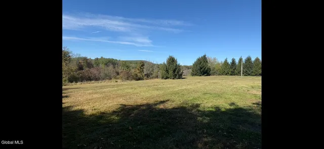 $425,000 | 86 Cedar Grove Road, Coeymans, NY 12158