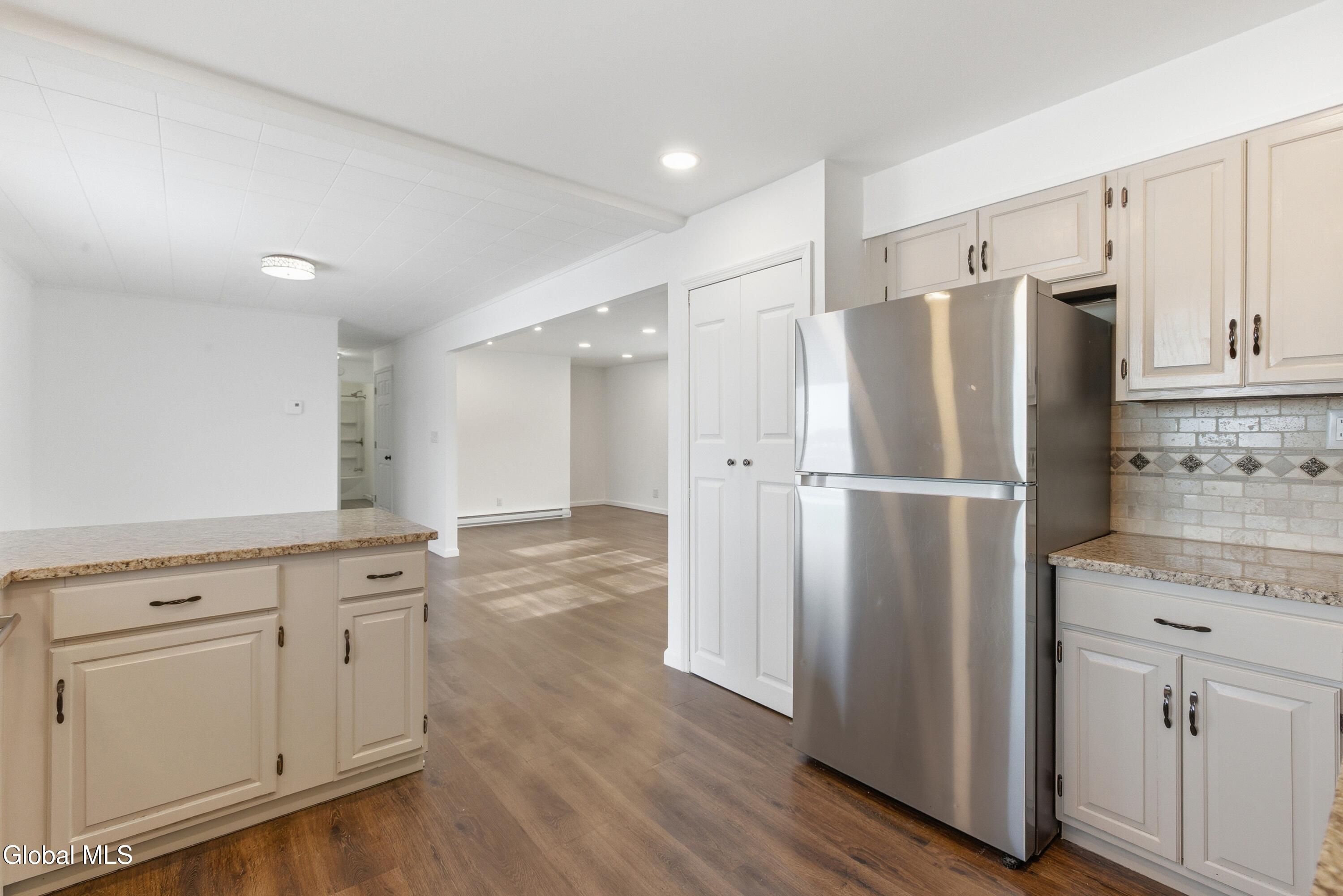 86 Cedar Grove Road Coeymans, NY 12158 - Photo 7 of 37 8