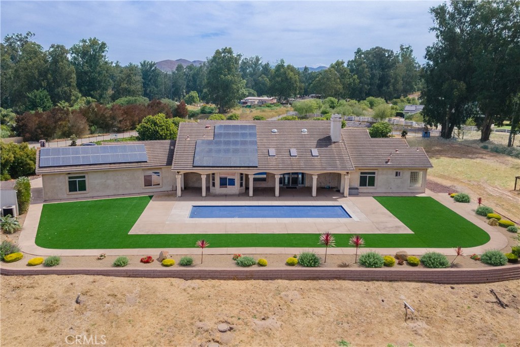 520 Stanton Street Arroyo Grande, CA 93420 - Photo 3 of 45 a front view of house with yard and green space