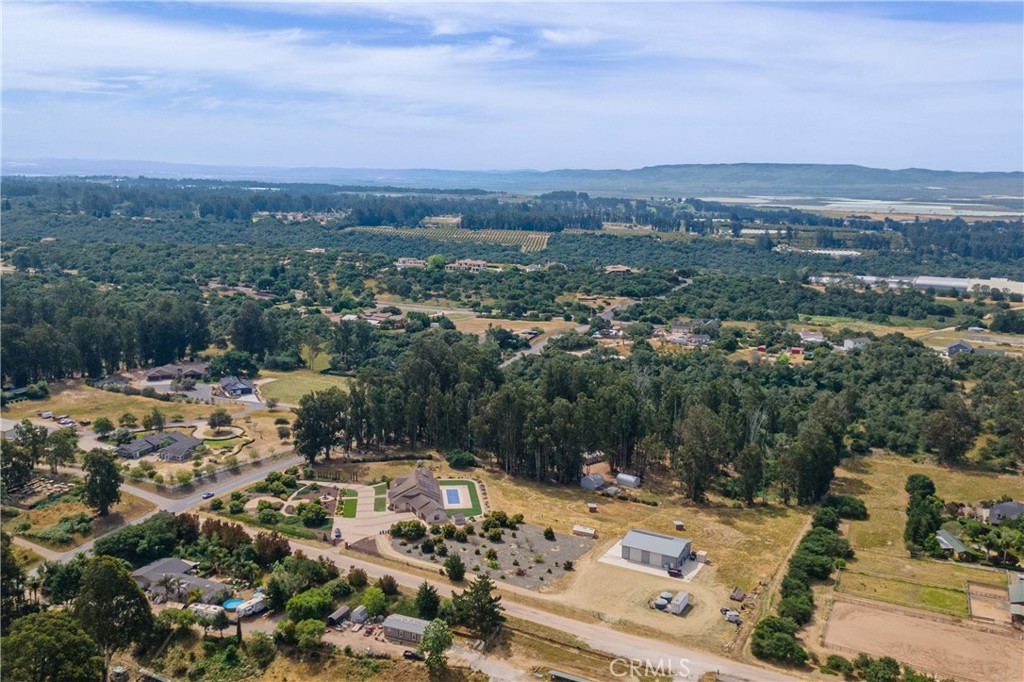 520 Stanton Street Arroyo Grande, CA 93420 - Photo 45 of 45 a view of a city