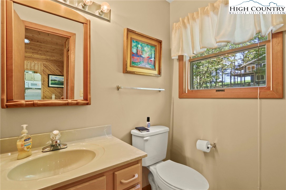 504 St Andrews Road Beech Mountain, NC 28604 - Photo 28 of 43