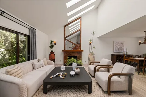 $2,499,000 | 6312 Tahoe Drive, Los Angeles, CA 90068