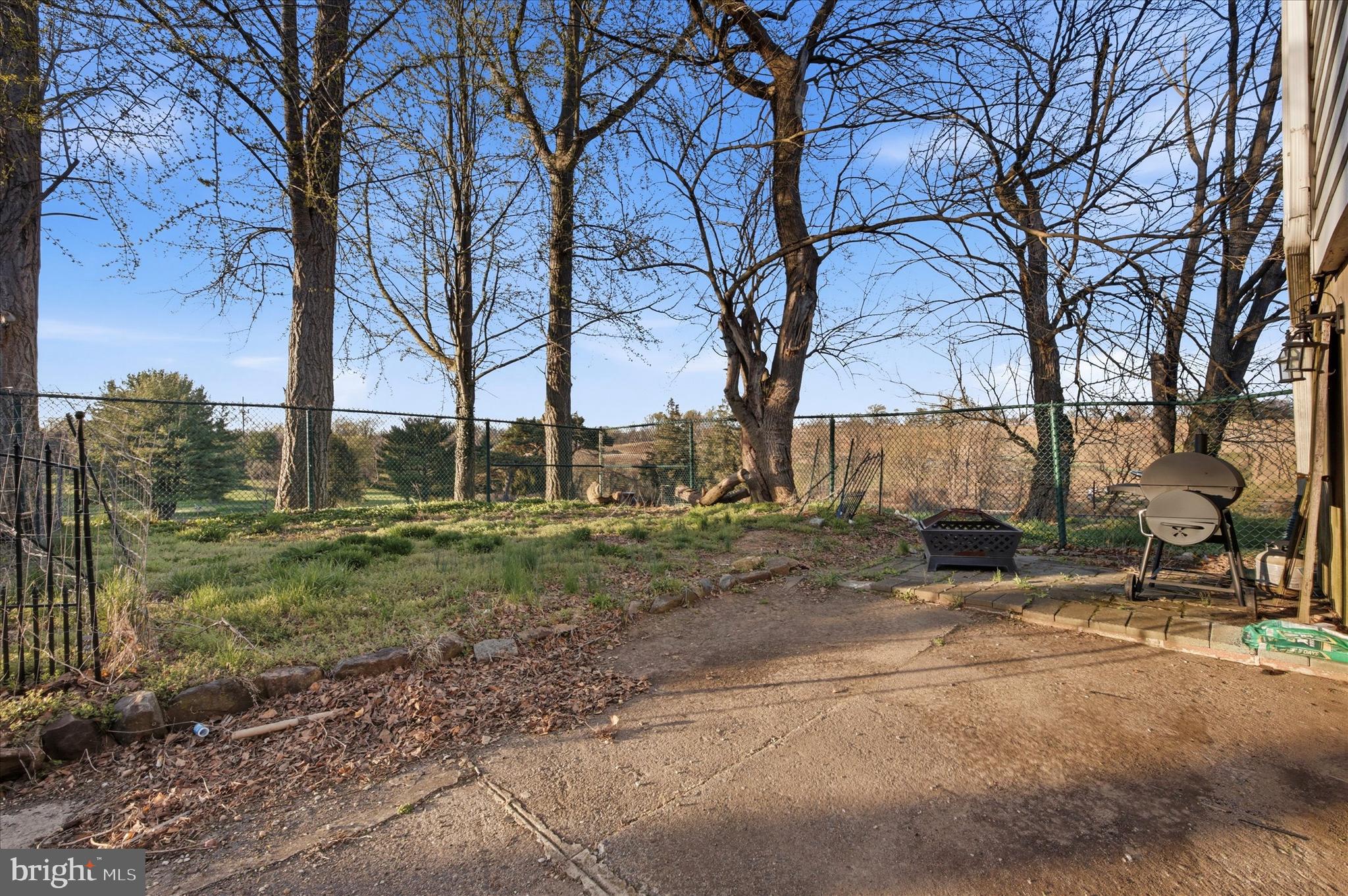 180 St Laurence Road Upper Darby, PA 19082 - Photo 14 of 19