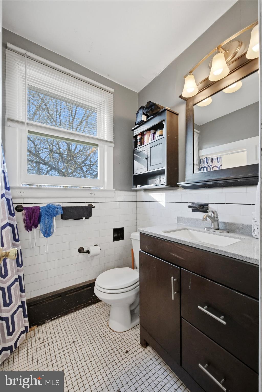 180 St Laurence Road Upper Darby, PA 19082 - Photo 9 of 19