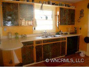 93 Pershing Road Asheville, NC 28805 - Photo 7 of 13 Gallery Image 7